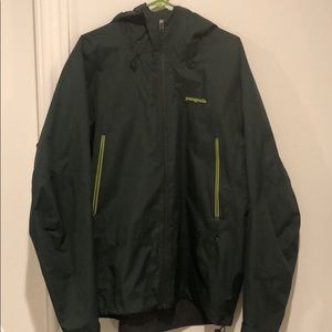 Patagonia goretex rain jacket